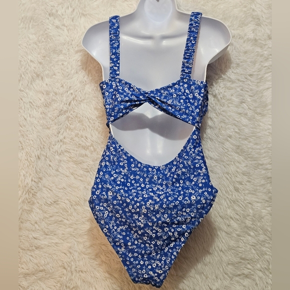 Elegant Blue Floral Women's One-Piece Swimsuit Size M - Picture 9 of 13
